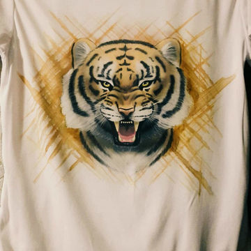 Арт тигра на футболке