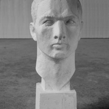 Cкульптура. Портрет молодого человека. Гипс. H 50 см