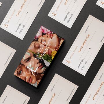 Laredas Cosmetic логотип и фирменный стиль