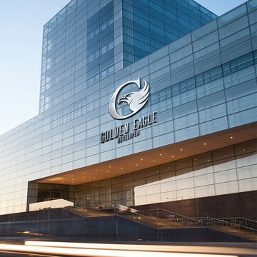 Вывеска для &quot;Golden eagle&quot;