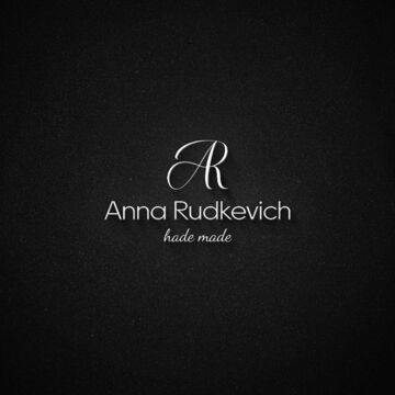 Логотип для мастера по изготовлению украшений из дерева.