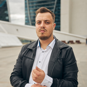 Илья Романов
